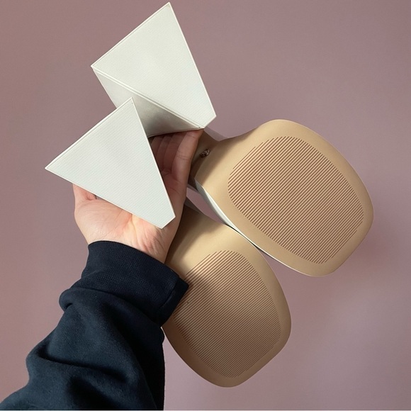 NEW! Naked Wolfe- Jane White Zip Up Ankle Boots Bootie Size 9 Platform - Picture 12 of 16